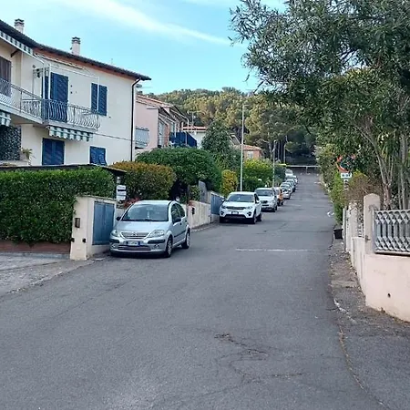Grazioso A 5 Minuti Dal Mare Castiglioncello